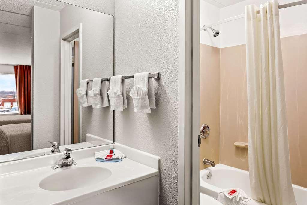 エコノ ロッジ ウィローブルック 部屋 写真